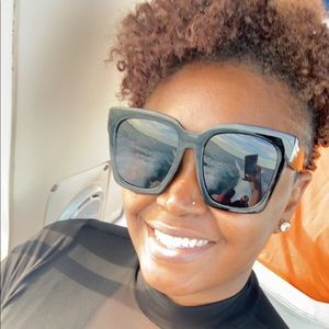 Meet your Posher, Shaquel